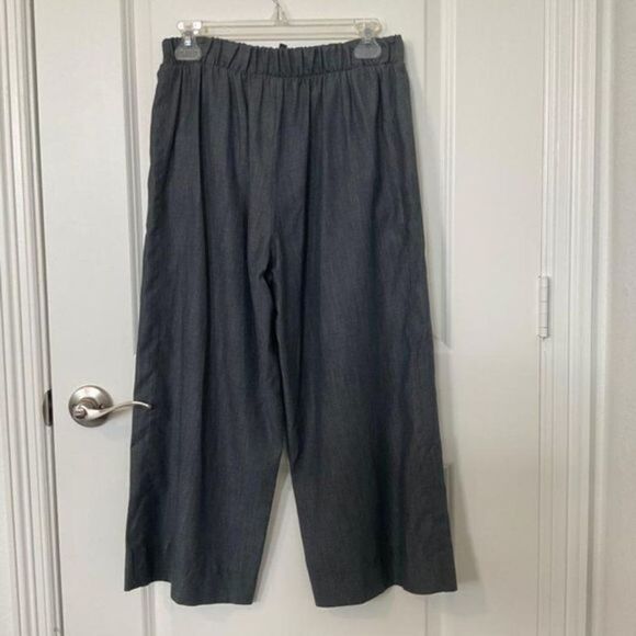 BCBCMaxAzria 'Raymond' Cropped‎ Trousers - Picture 5 of 7